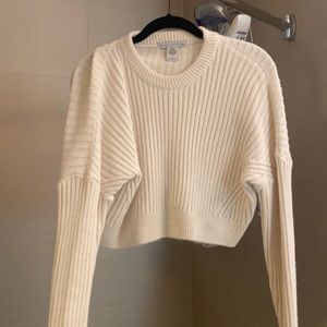 Sweater cream
